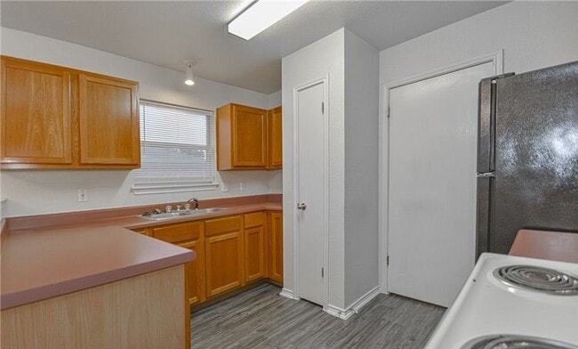 Photo - AVAILABLE MID MAY; APPLY TODAY AT OUR WEBSITE!!