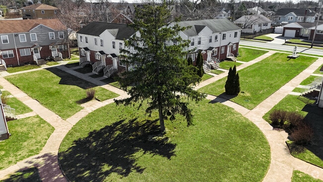 Building Photo - Cedar Knolls Rental