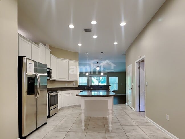 Photo - 86021 Aladdins Way