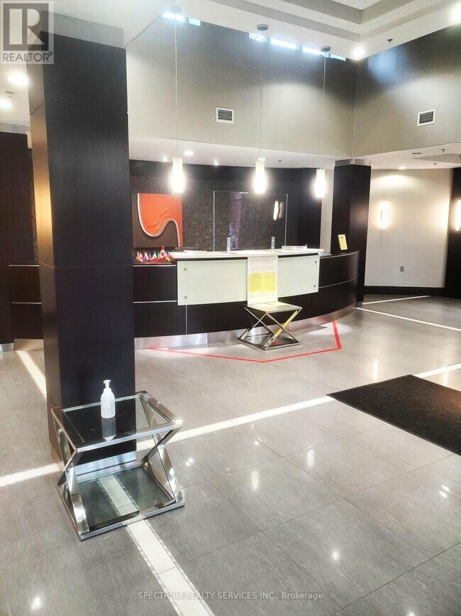 Photo - 75 King William Crescent Unité 609