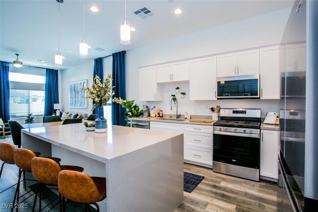 Building Photo - 10148 Delighted Sky Wy Rental