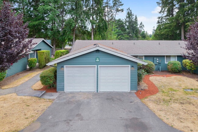 Photo - Pointe West Apartments | Port Orchard, WA