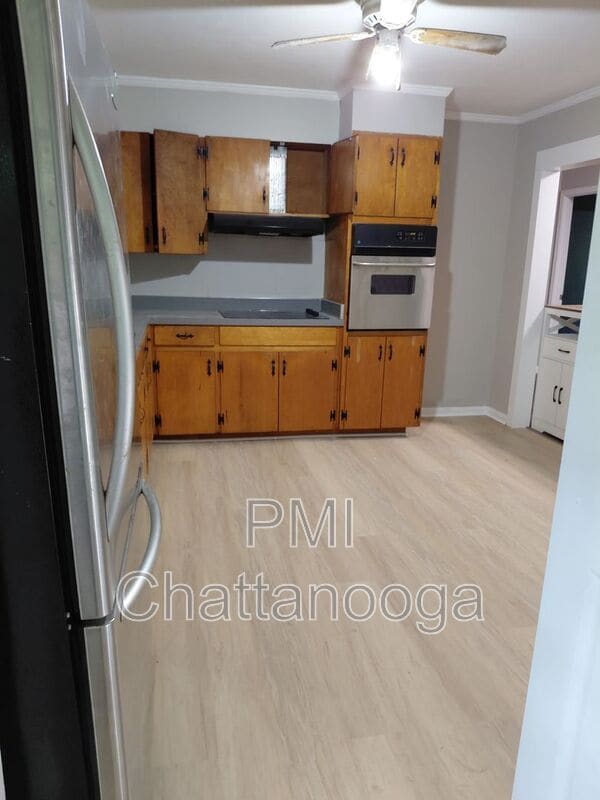 Photo - 3705 Crestview Pl