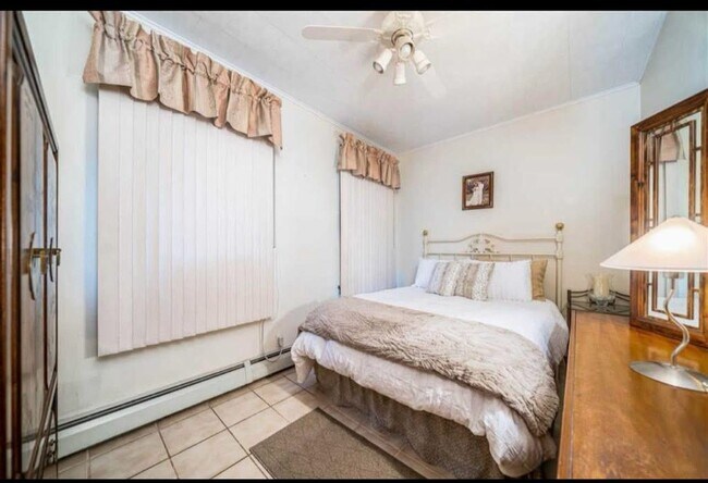Photo - 166 W 32nd St Unit 2