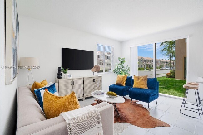 Photo - 2467 SE 12th St