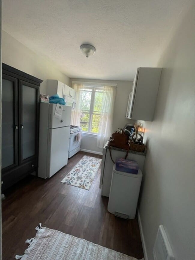 Photo - 147 Meade Ave Unit Apt 3