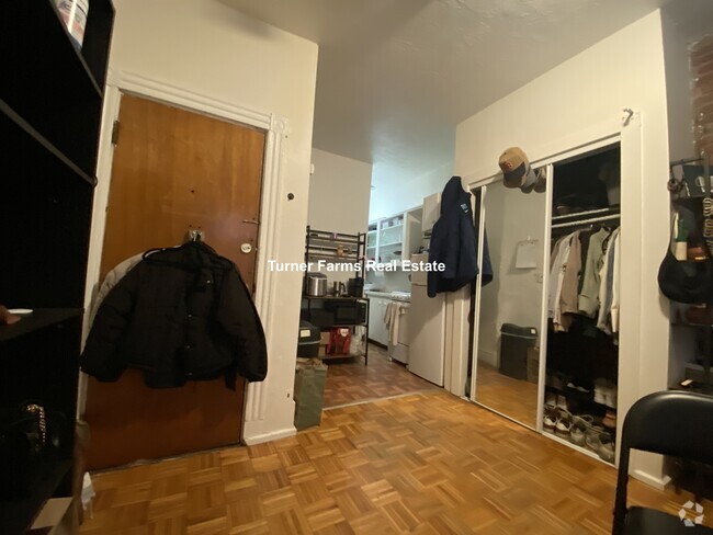 Building Photo - 39 Anderson St Unit 40 Anderson 2 Rental