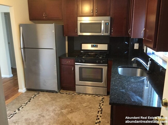 Photo - 21 Oxford Cir Unit 1