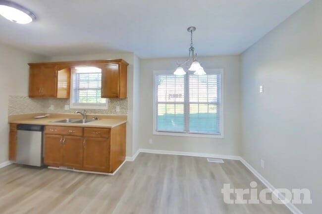 Photo - 629 Wolfchase Dr