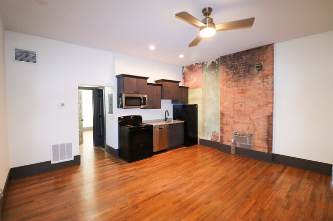 Unit 3 - 1513-1515 Republic St Rental