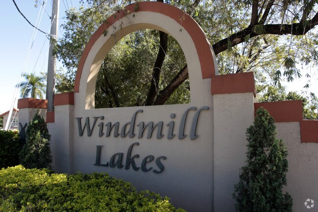 Photo - Windmill Lakes