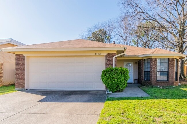 Photo - 7512 Down Hill Dr Casa