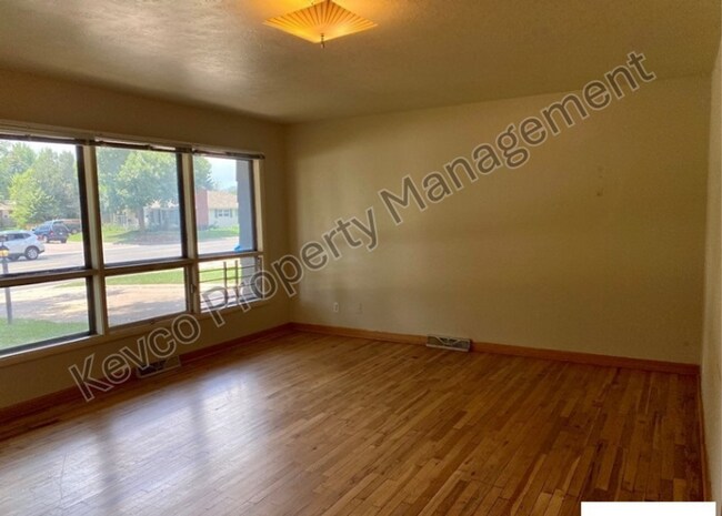 Photo - Awesome Four Bedroom Home by CSU Campus!