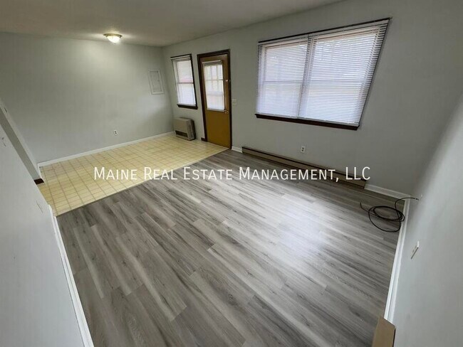 Photo - 202 Main Rd Unit 4