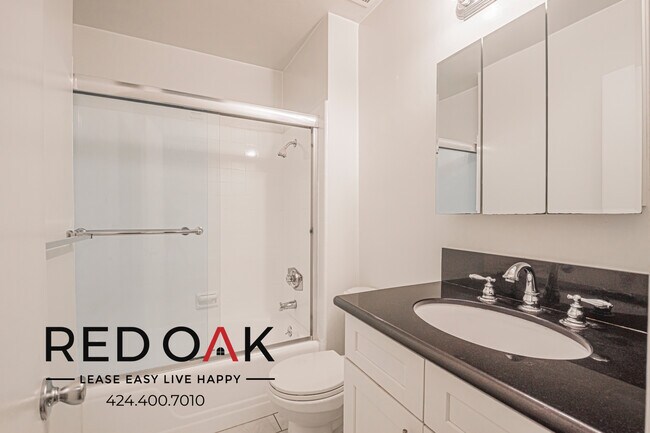 Photo - 1221 Amherst Ave Unit 1