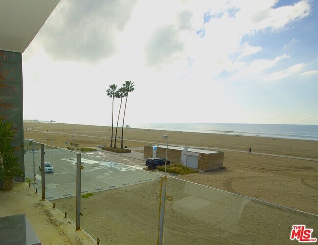 Photo - 270 Palisades Beach Rd Unit 303