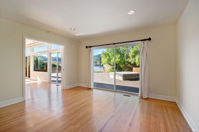 Photo - 36 Tamal Vista Blvd