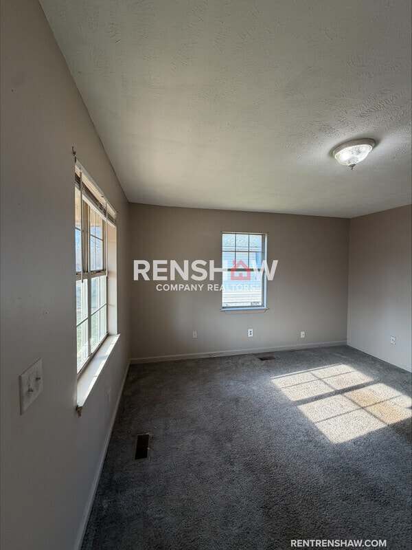 Photo - 341 Lincoln St