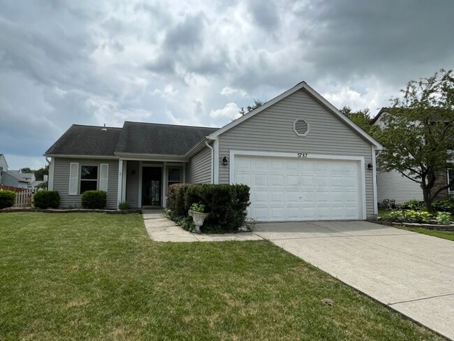 Charming 3-Bedroom Ranch Home with Fenced ... - Charming 3-Bedroom Ranch Home with Fenced ...
