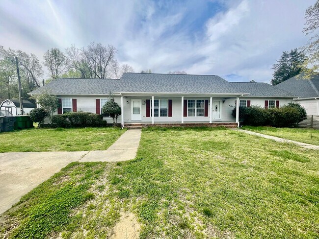 Photo - (Hold$5K)TomSadler935 Unidad A