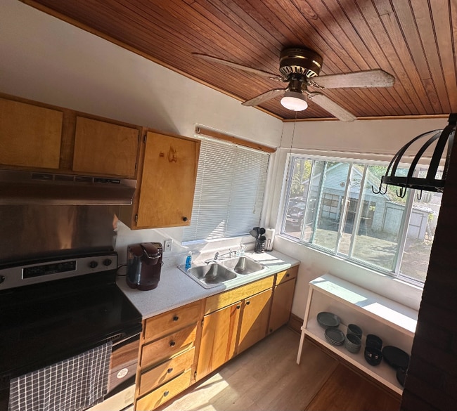 Photo - 366 New Scotland Ave