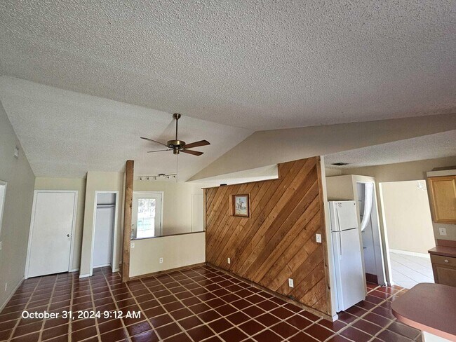 Photo - 788 SE River Ct