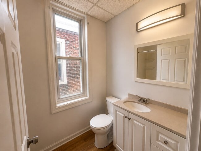 2115 W Ontario St Unit 3