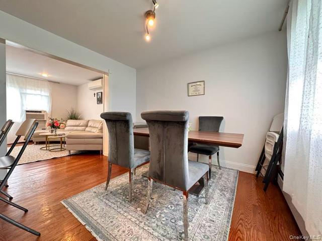 Photo - 133 Railroad Ave