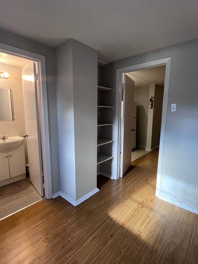 Photo - ONE BEDROOM APARTMENT IN THE HEART OF DARTMOUTH Unit 9
