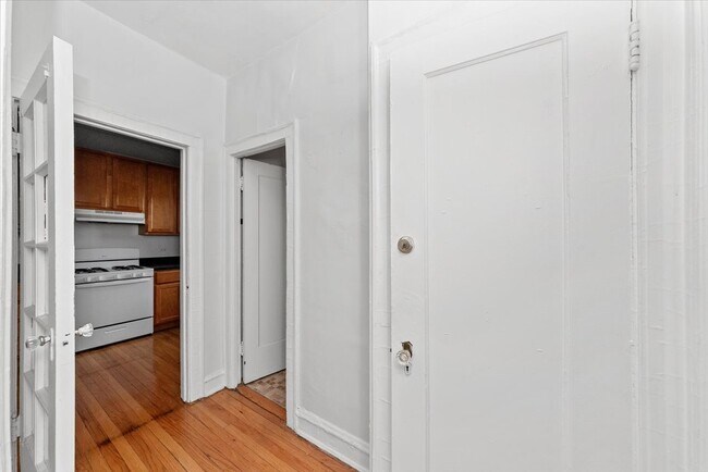 Photo - 3449 N Elaine Pl Unit #401