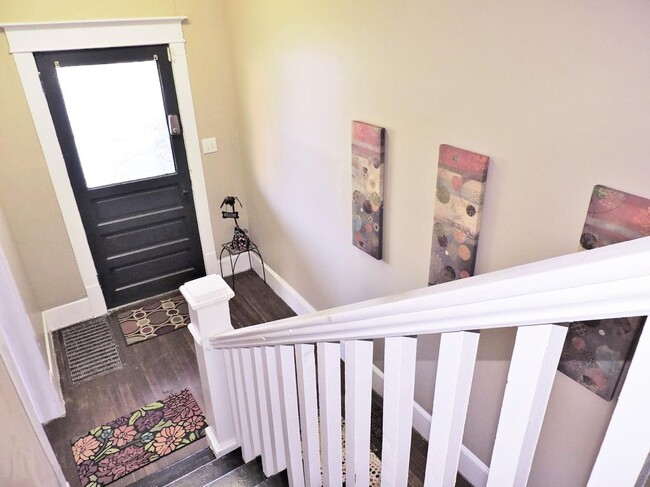 Photo - 305 Montgomery St Unidad #1