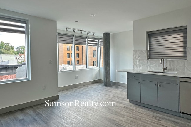 Photo - 235 Meeting St Unit 3A