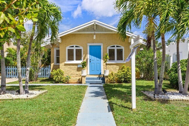 Photo - Charming 2-Bed With Backyard Oasis In West Palm Beach!