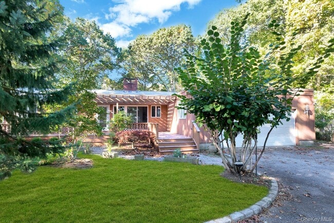 Photo - 1075 Inlet Ln