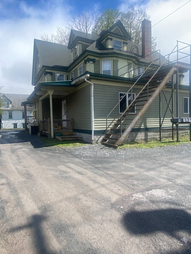 Photo - 18 Harper St