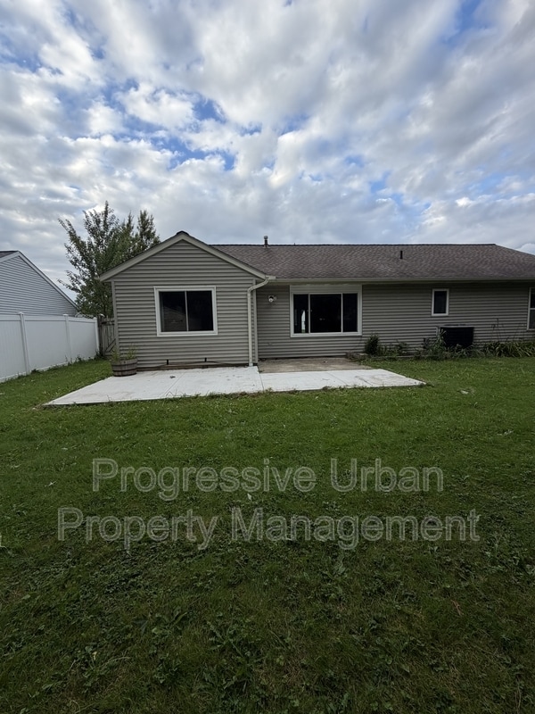 Photo - 453 Auburn St