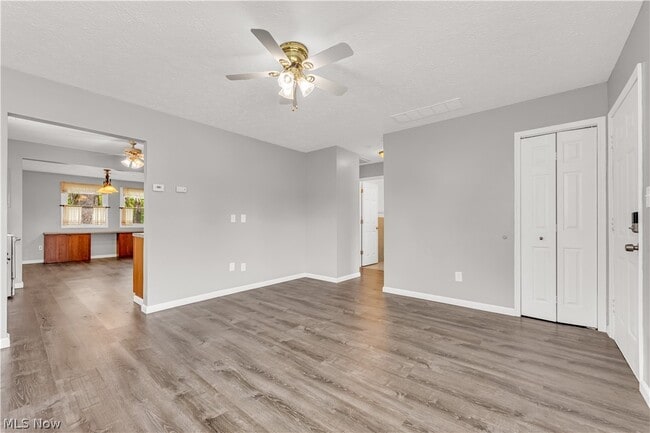 Photo - 15922 Eleanore Dr