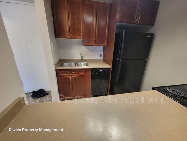 Photo - 10326-10117 117 St NW Unit #302