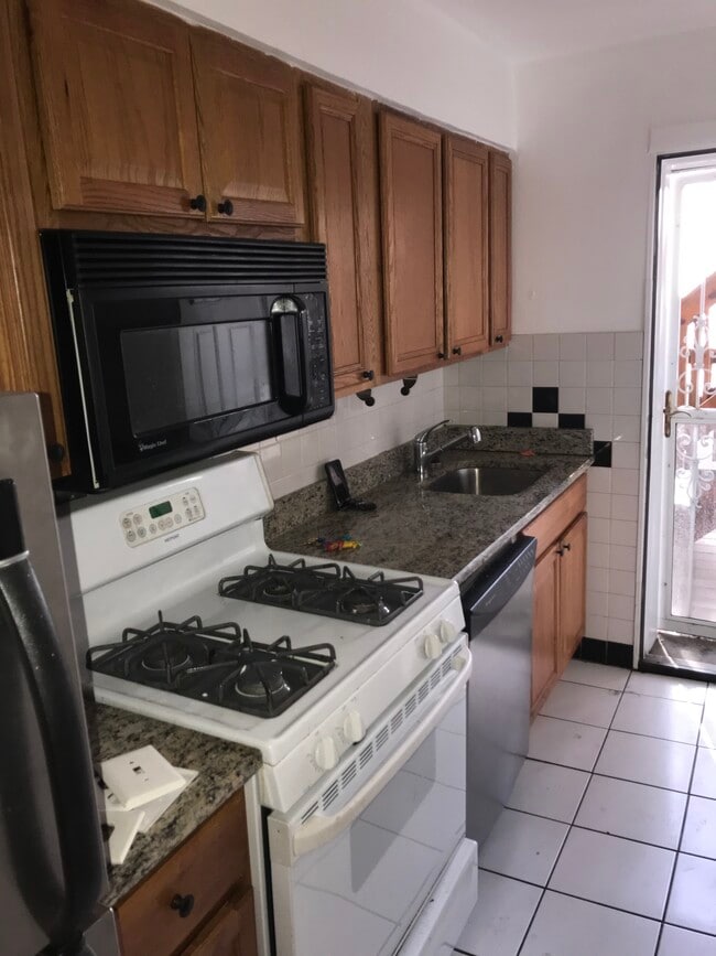 1168/2D kitchen
