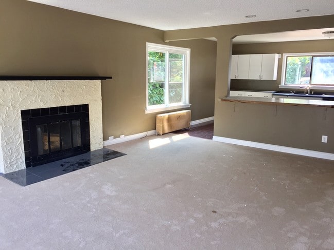 Photo - 10742 Durland Ave NE