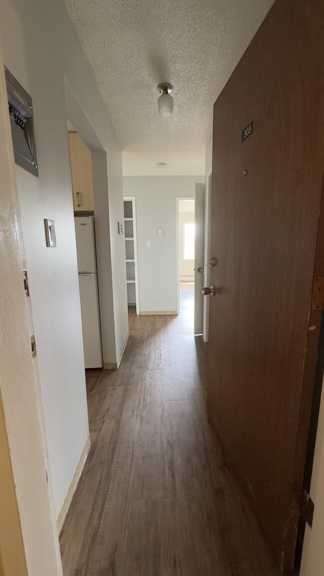 Photo - 10815-10116 116 St NW Unit 303