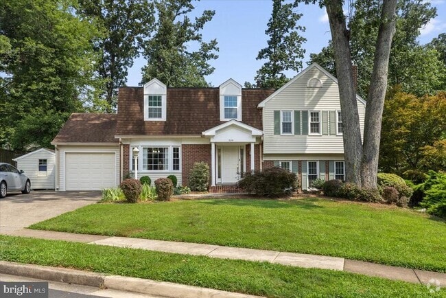 Building Photo - 2215 Loch Lomond Dr Rental