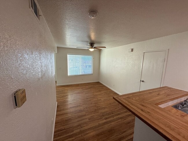 Photo - 2 bed 1 bath downstairs unit with great views of the city.