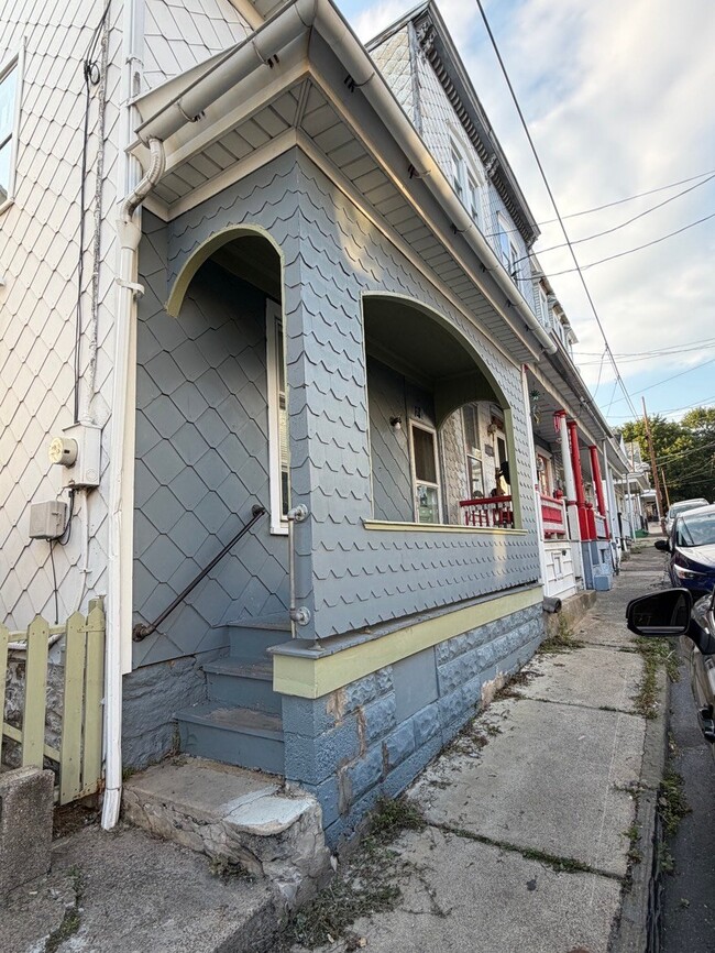 Photo - 214 N Vine St