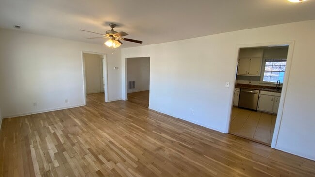 Photo - Spacious 4 Bedroom Home