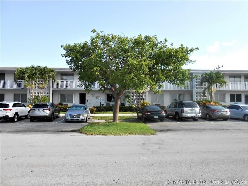 Photo - 1920 NE 51st Ct Unit 209