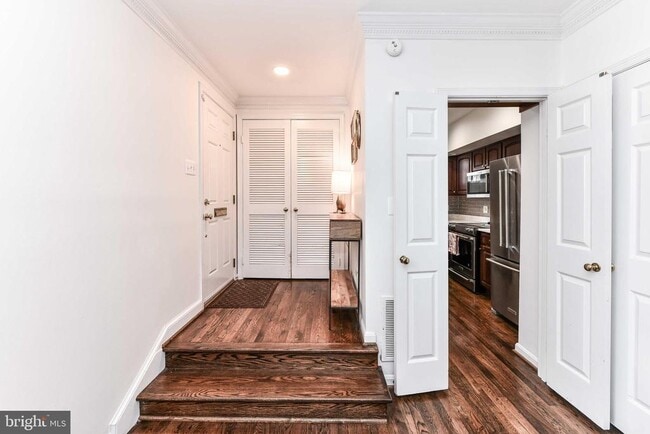 Building Photo - 509 S St Asaph St Rental
