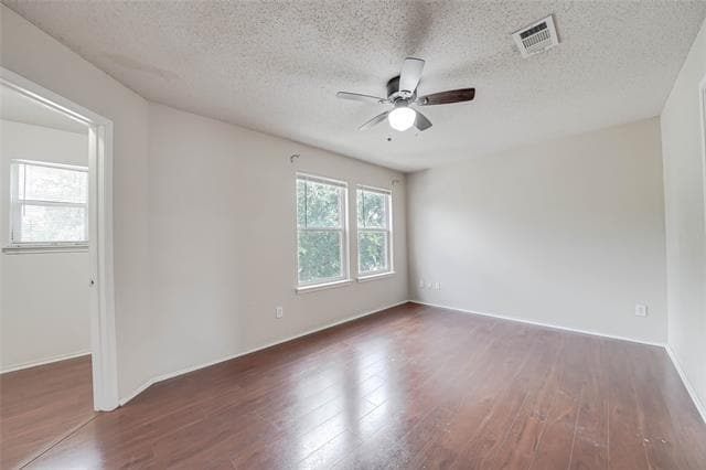 Photo - 7012 Sorcey Rd
