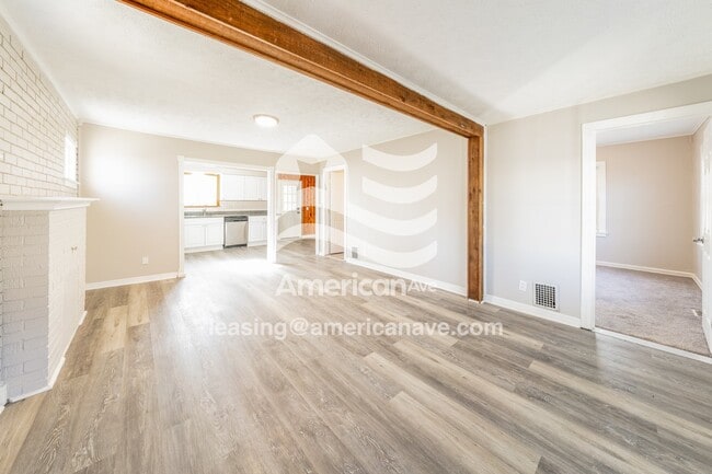 Photo - 225 Dunn St