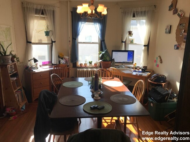 Photo - 65 Hobart St Unit 4